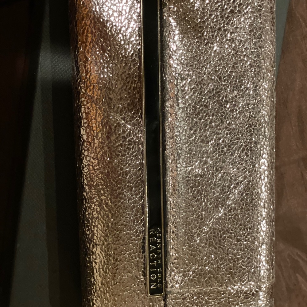 Kennth cole reaction wallet